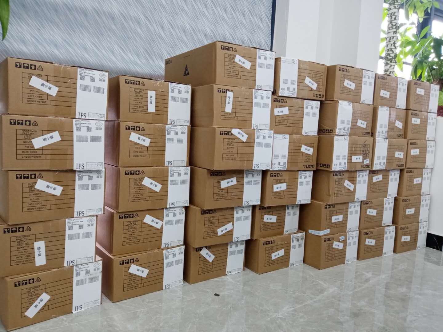  臺(tái)達(dá)24V/DC直流電源 35W-350W功率段都有大批量現(xiàn)貨，價(jià)格絕對(duì)有優(yōu)勢(shì)